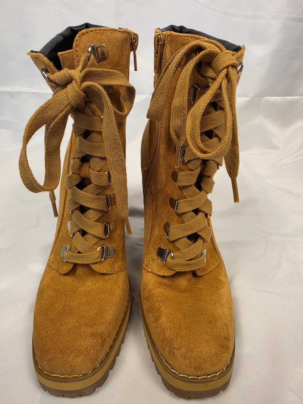 Steve Madden Tan Suede Lace-Up Platform Lug Sole Block Heel Boots Size 7 - Picture 2 of 7